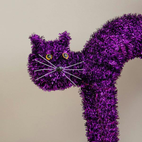 Samuel Alexander 42cm Standing Scaredy Cat Halloween Decoration in Purple