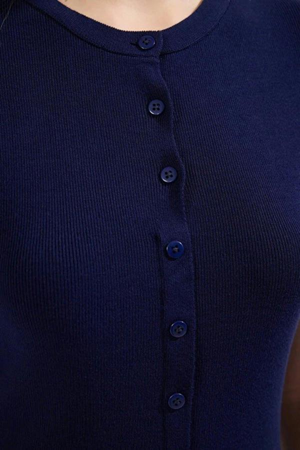 WOVCOR Crew Neck Thin Knit Blouse