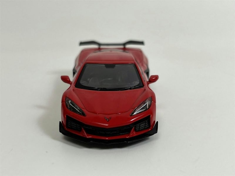 Mini GT Chevrolet Corvette Z06 Torch Red RHD 1:64 Scale MGT00477R
