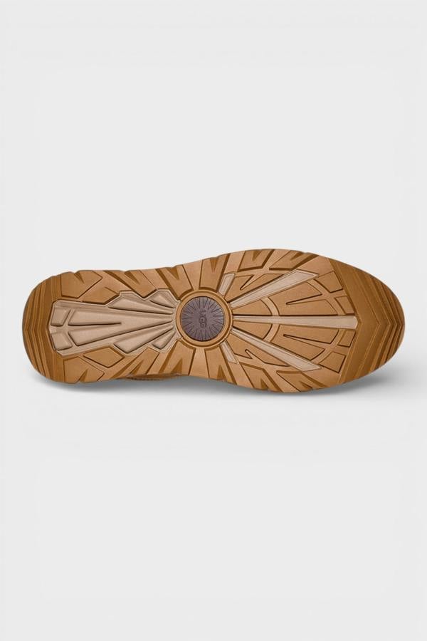 UGG Captrail Low Chesnut Brown