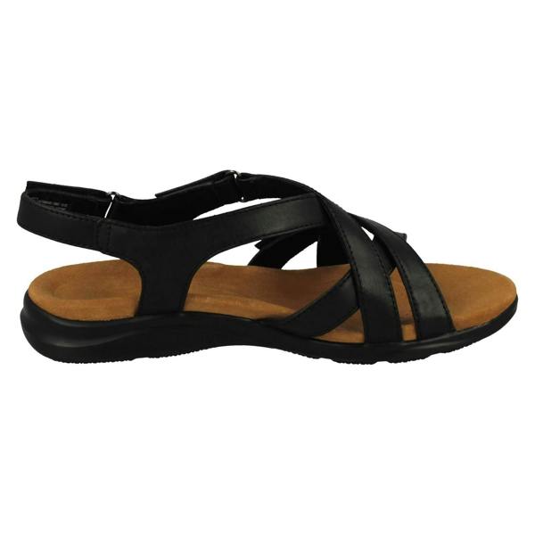 Clarks Ladies Clarks Strappy Cross Detailed Sandals Kitly Go