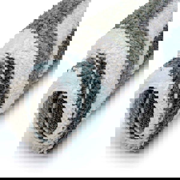 Moodi Shaggy Green Rug, Bordered design, underfloor heating | THE RUGS