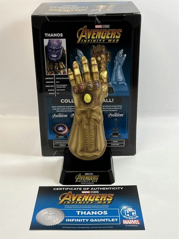 Eaglemoss Thanos Infinity Gauntlet Avengers Infinity War Polyresin 20cm Prop on Stand