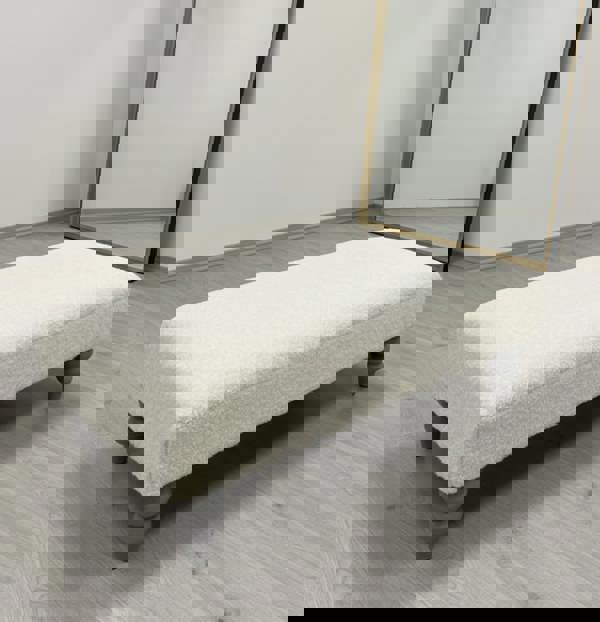 ISTOOLS Luxury Footstool – Soft Cozy Fur Bench for Living Room Comfort