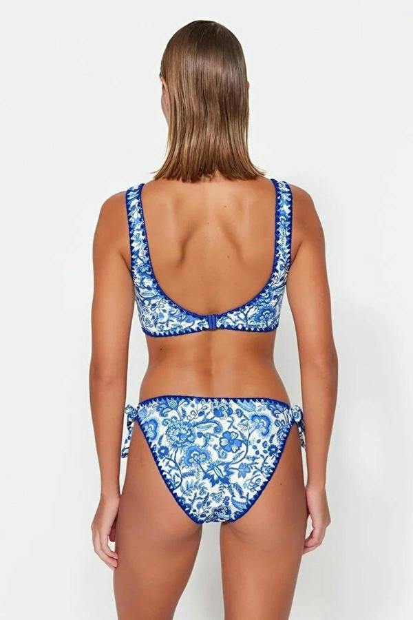 WOVCOR Shawl Pattern Embroidered Regular Waist Bikini Bottom