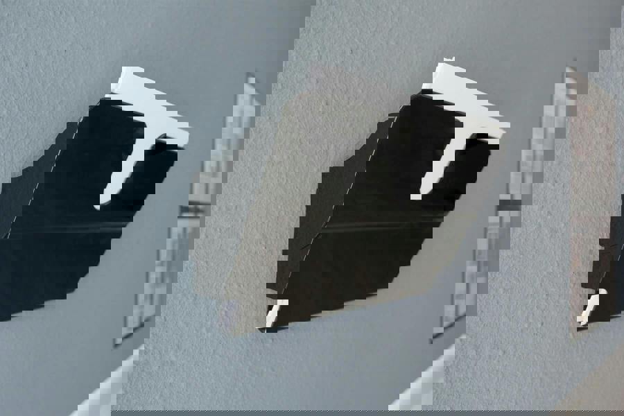 Durable A4 Magnetic Literature Holder | Wall-Mounted Display | FLEXIPLUS | Black