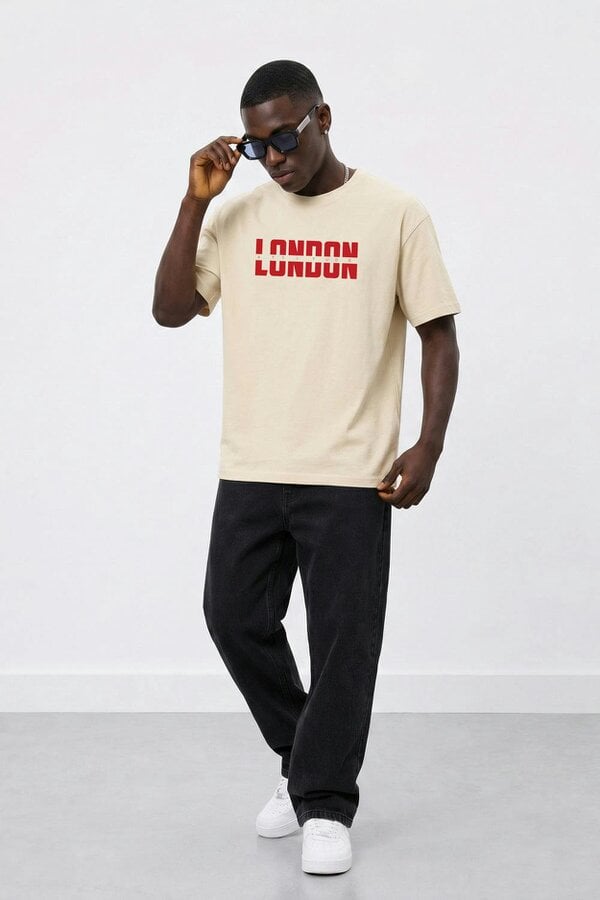 London Attitude Essential Split Red Graphic Premium Organic Cotton T-Shirt