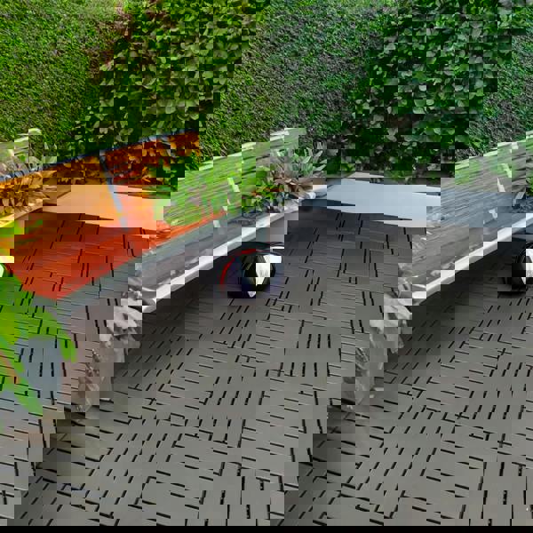 Nicoman Polydeck PVC Decking Tiles