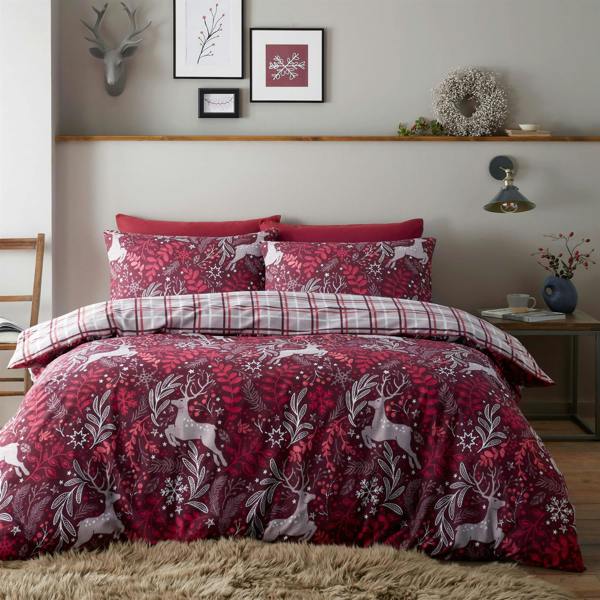Winter Stags Red Duvet Cover Set