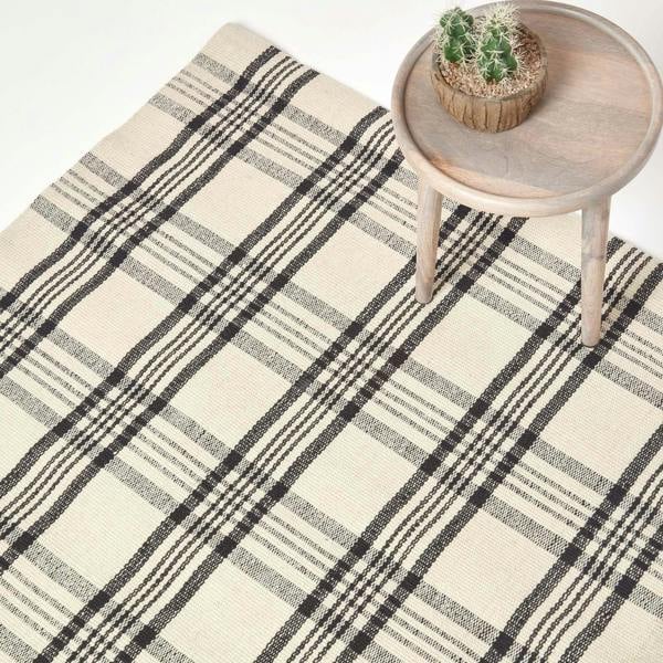 HOMESCAPES Logan Black and White Tartan Check Non-Slip 100% Wool Rug