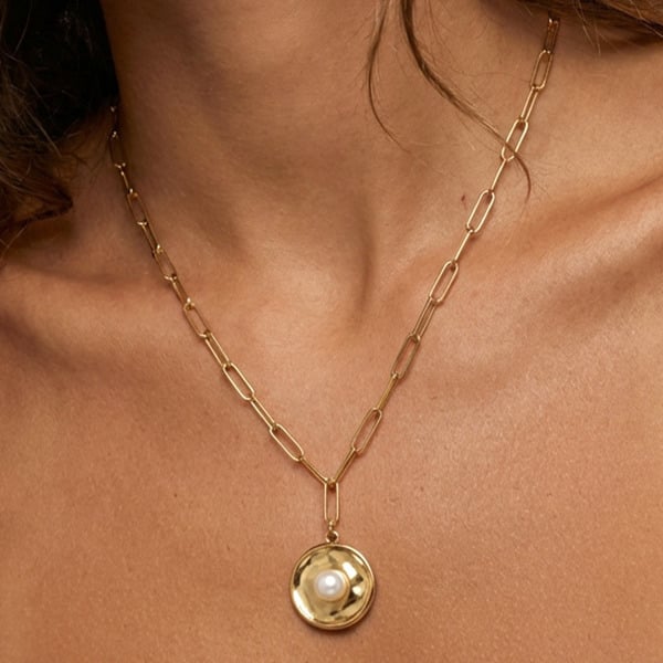 MUCHV Link Chain Necklace With Pearl Coin