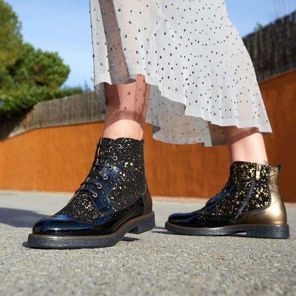Embassy London Hatter - Gold Drops - Women's ankle boot in golden paint drops on black leather