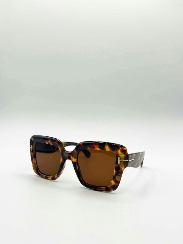 SVNX Bold Square Sunglasses in Leopard Brown