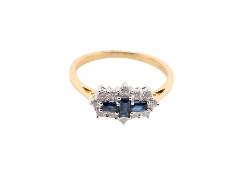 Vintage Tom An 18 carat gold Sapphire and Diamond cluster ring