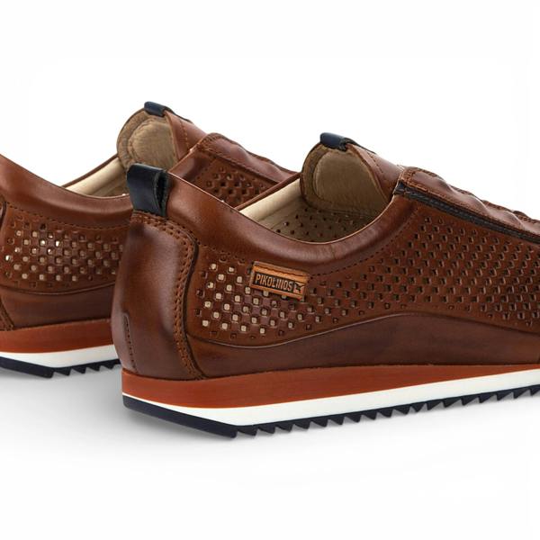 Pikolinos Liverpool - Men's Brown Leather Elastic Slip-on Sneakers