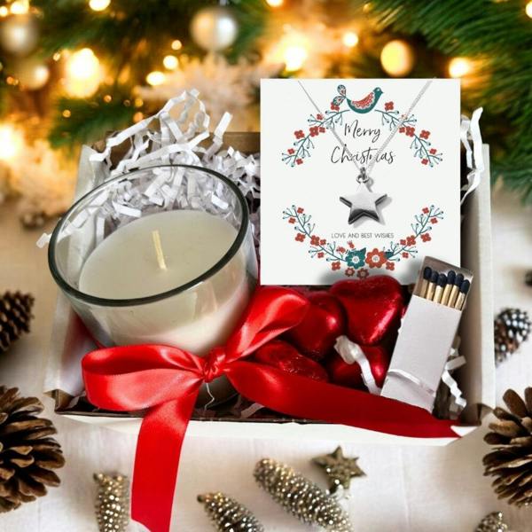 Aye Do Gifts Small Merry Christmas Star Gift Hamper | Necklace, Chocolates & Candle
