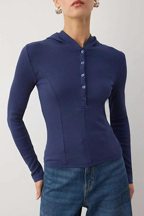 WOVCOR Ribbed Buttoned Knit Blouse with Hood