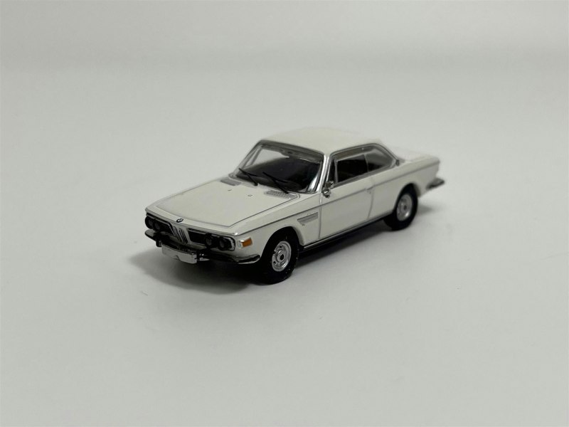 Minichamps BMW 2800 CS 1968 White 1:87 Minichamps 870020024