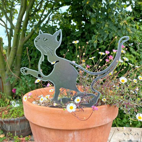 Ferncrest Trading Steel Cat Silhouette Garden Stake Ornament 30cm