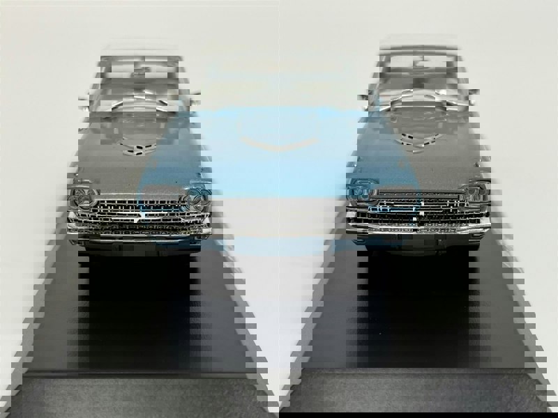 Greenlight Thelma & Louise 1966 Ford Thunderbird Top Up Blue 1:43 86619