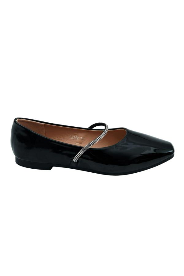 Crystal Belle Dolly Shoes Black, capturing glossy Finish