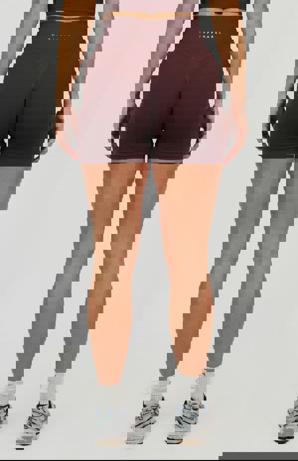 V3 Apparel Form Seamless Scrunch Shorts - Plum Purple