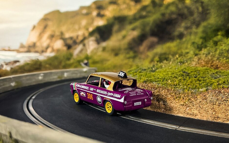 MCSlots Ford Anglia 105E George Polley 306 1:32 Scale Scalextric C4584
