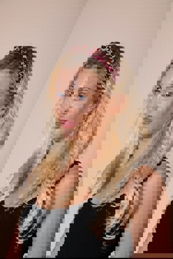 SVNX Heart Embellished Headband In Red