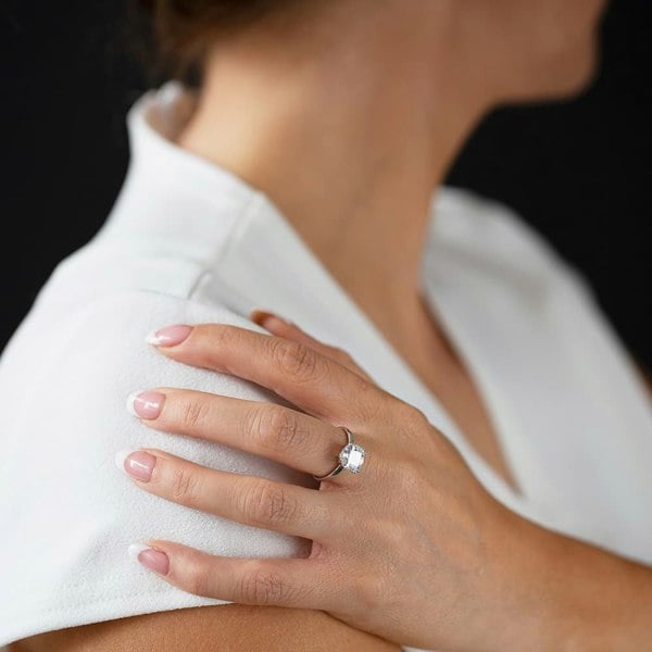 Starbright Silver 8mm Cushion-Cut Cubic Zirconia Ring E3858R(8X8M) 3A