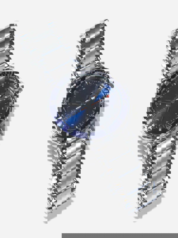 Tommy Hilfiger Boys Metal Strap Watch in Silver (34mm)