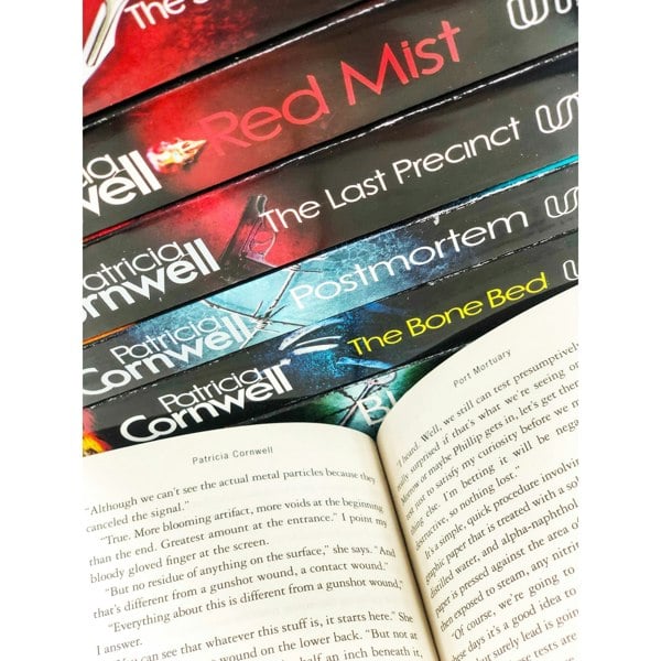 Kay Scarpetta 8 Book Set - Scarpetta, Scarpetta Factor, Red Mist, The Last Precinct & MORE