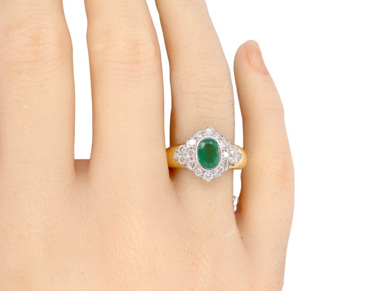 Vintage Tom An emerald and diamond cluster ring