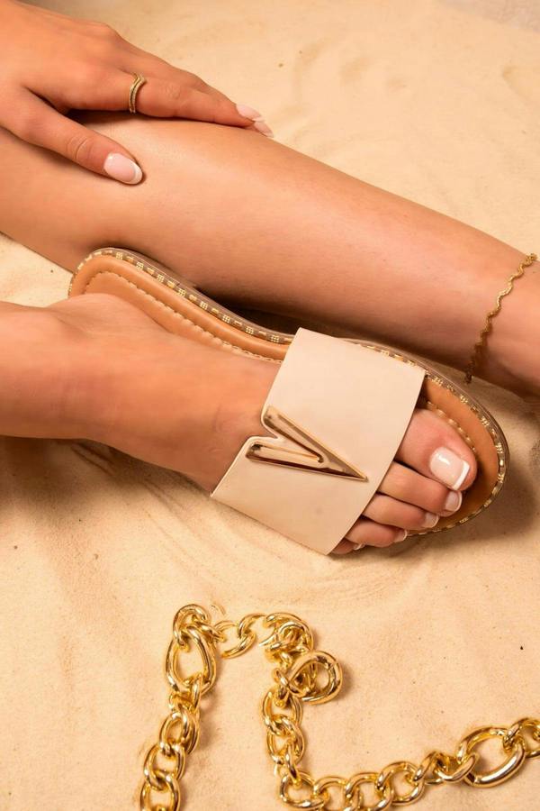 Jemma V-detail Slip-on Flat Sandals - Beige