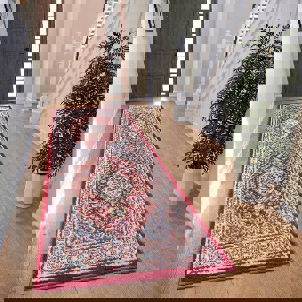 Orient Low Pile Rug Medallion Design