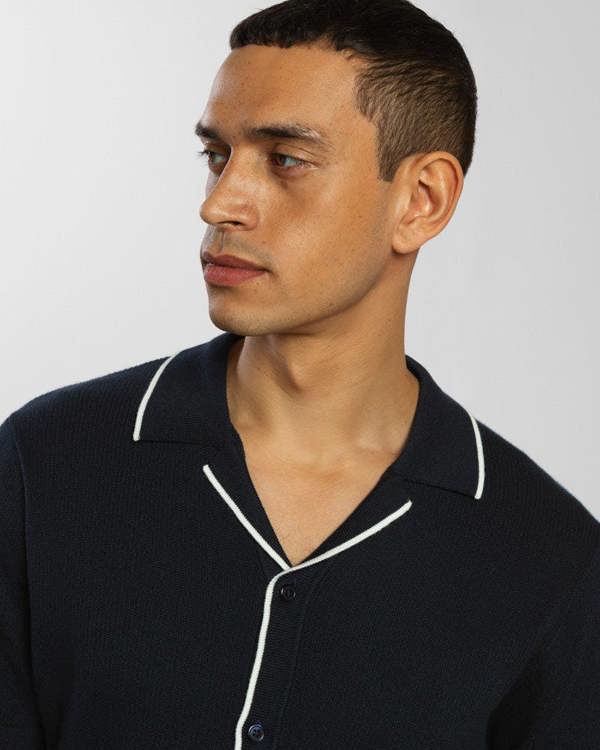 Steel & Jelly Knitted Short Sleeve Shirt With Contrast Tipping