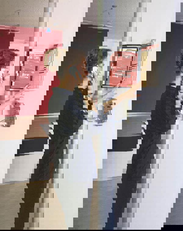 Durable SHERPA WALL 10 Display Panel Document Split Flap Index | A4 Black & Grey