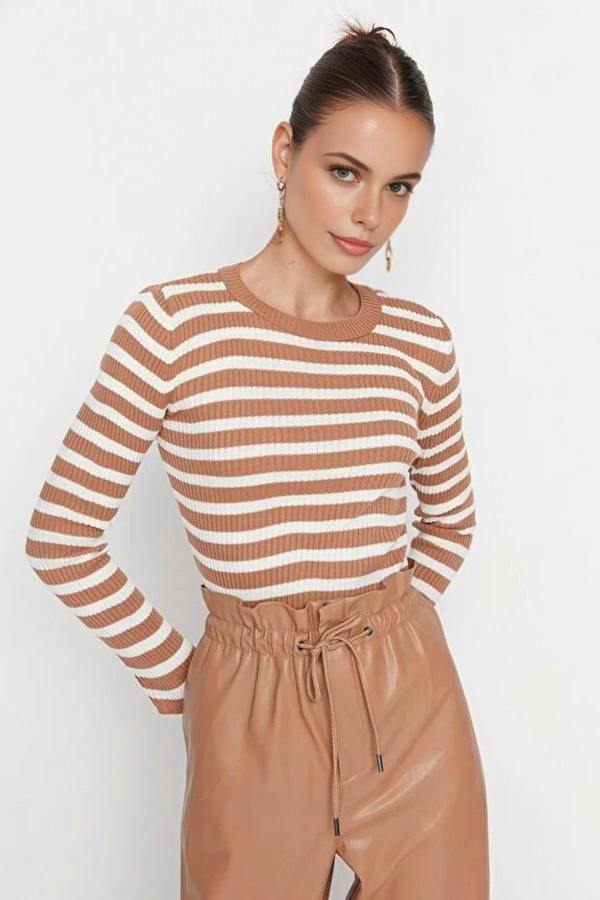 WOVCOR Basic Striped Knit Sweater