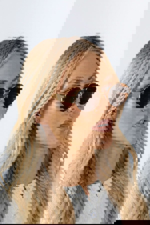 SVNX Oval Metal Frame Sunglasses in Gold Brown