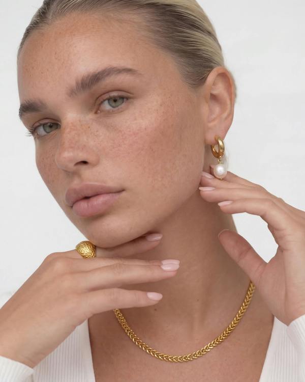 Elk & Bloom Chunky 14K Gold Freshwater Pearl Hoops