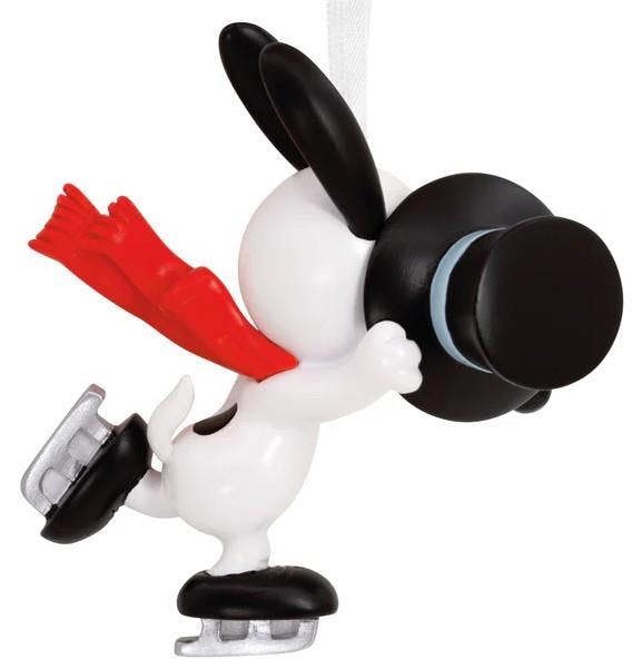 Peanuts/Snoopy - Snoopy Ice Skating with Top Hat Christmas Tree Ornament