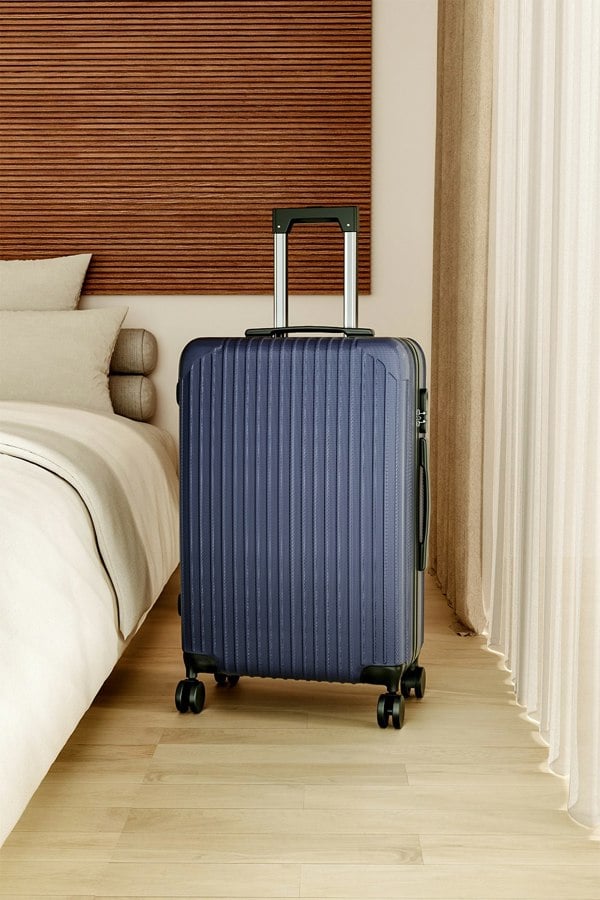 Living and Home Hardshell Spinner Wheel Luggage Travel Suitcase, 24" Blue