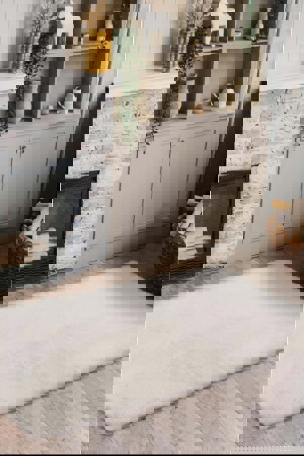 Luxury White Faux Fur Rug | Soft, Stylish Home Decor