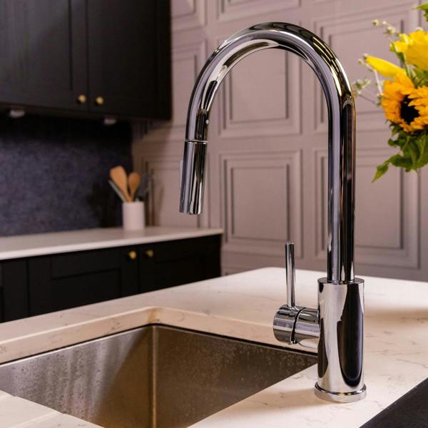 Flode Runda | Kitchen Sink Mixer with Pull out Spray | Chrome | Square Head