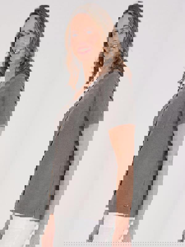 TIGI Patch Pocket Easy-wear Top