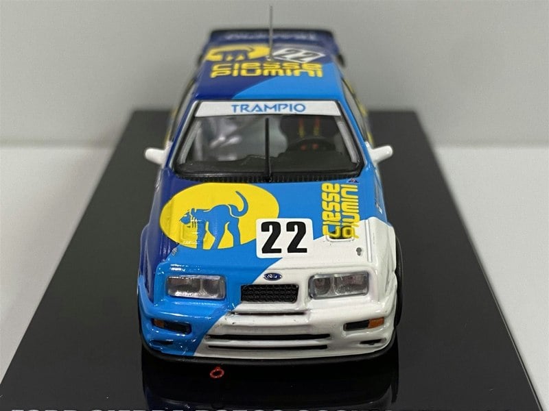 ford sierra rs500 cosworth piumini trampio 1:64 scale inno 64 in64rs500pt