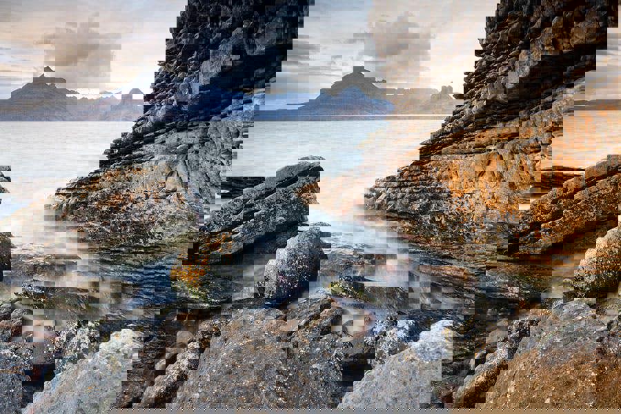 Fernlight Gallery The Cullin from Elgol