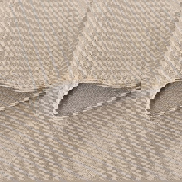 Geometric Living Room rug, beige colour, stain-resistant and non-shedding