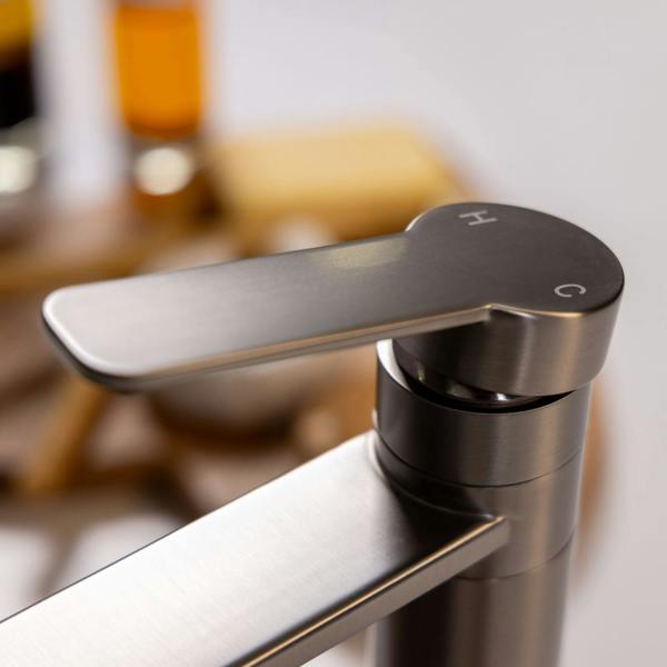Flode Anka | Single Lever Kitchen Tap | Mono Design | Brushed Steel