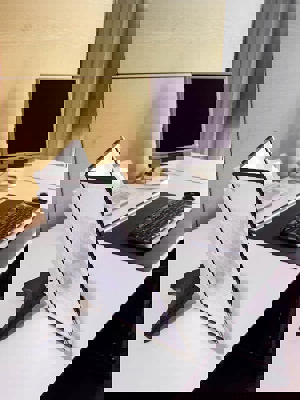 Durable SHERPA SOHO TABLE 5 Desk Display Panel Stand | 5 Panels | A4 Black