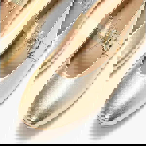 FitFlop FitFlop DELICATO LEATHER Womens Mary Jane Platino